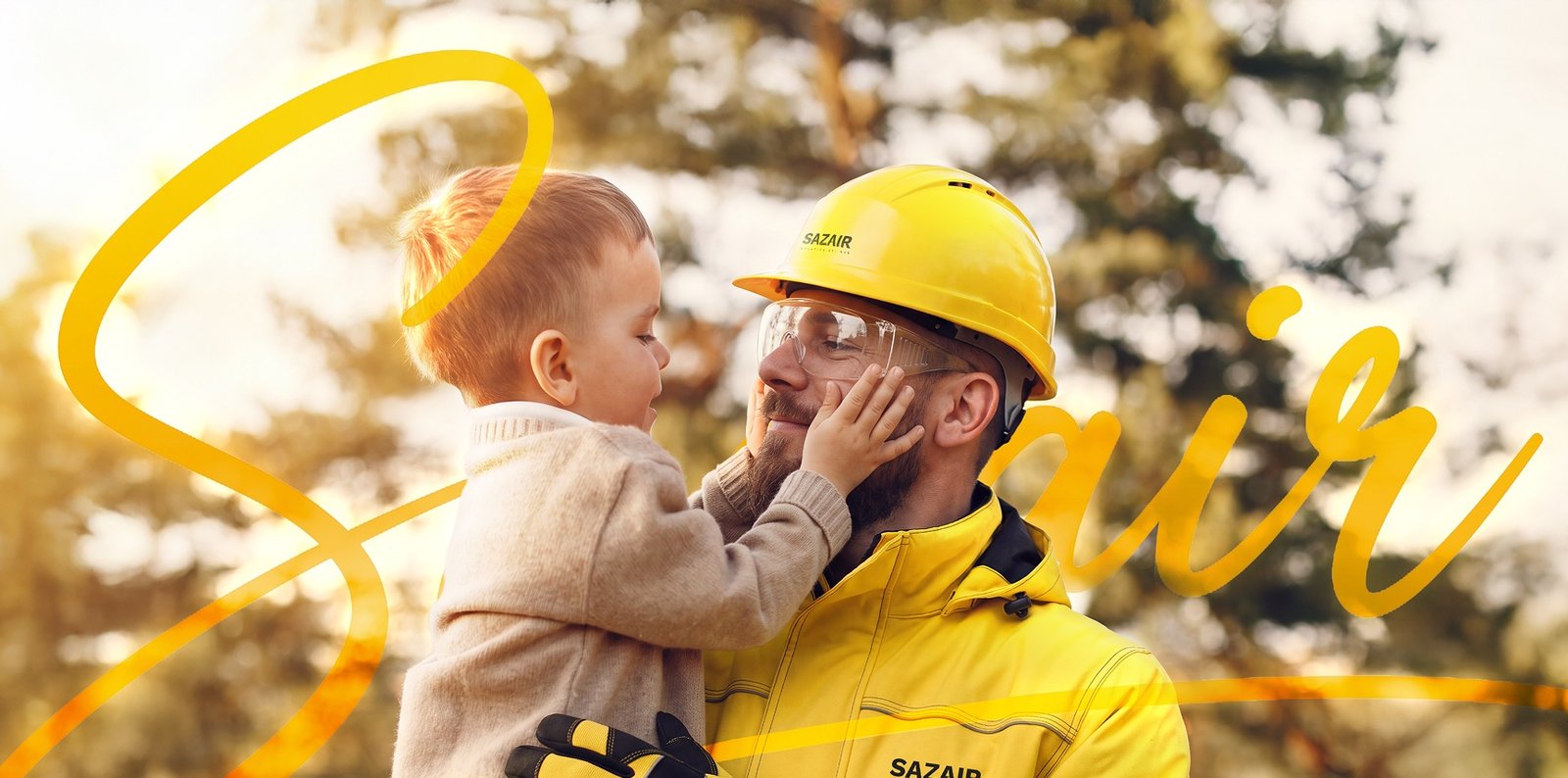 Professionnel SAZAIR en casque jaune tenant un enfant, avec signature SAZAIR en surimpression